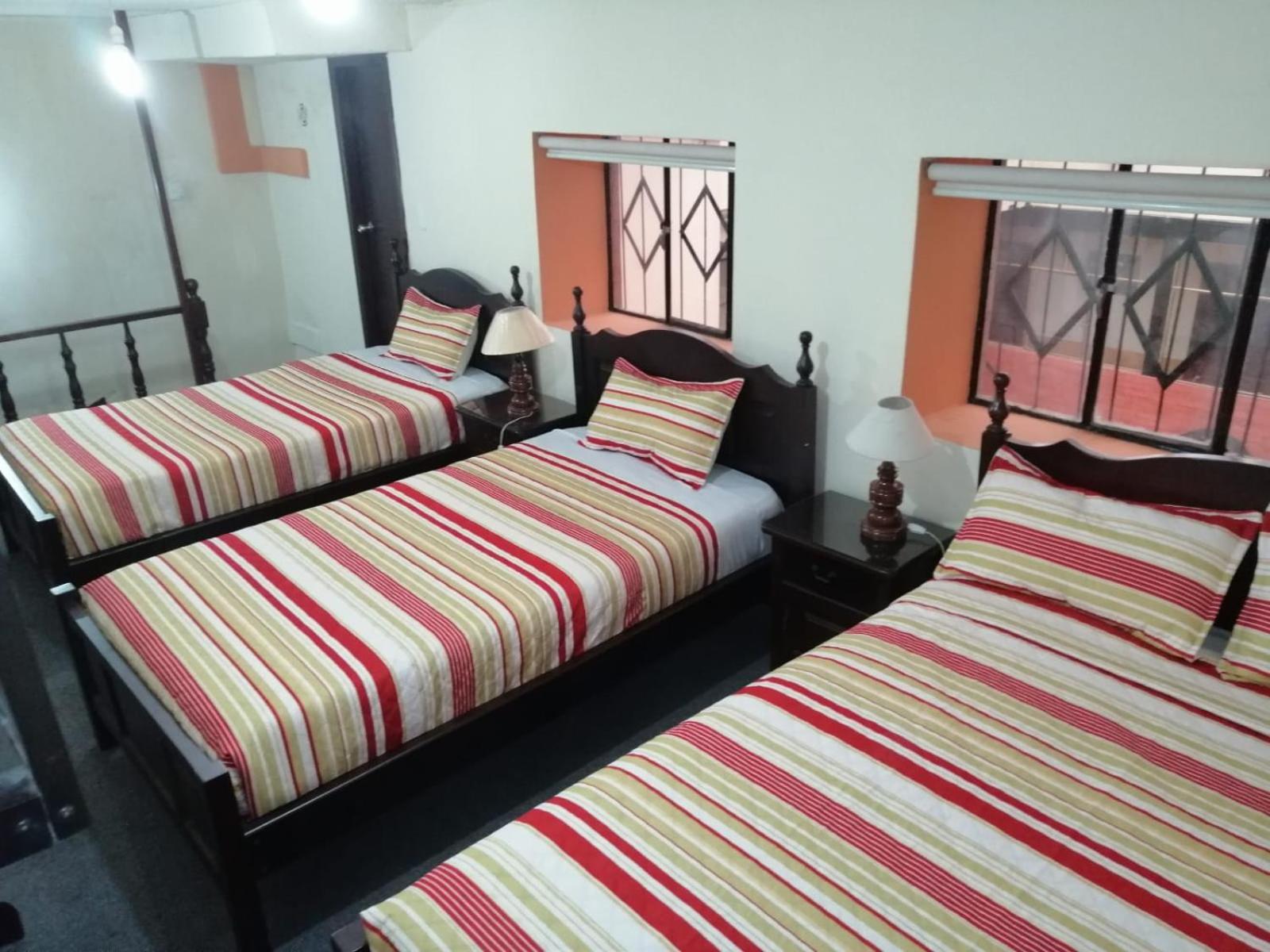 Hostal Victoria กีโต ภายนอก รูปภาพ